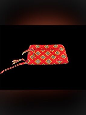 Retired Vera Bradley Wristlet Villa Red Pattern
